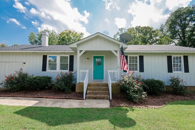 4008 Live Oak Rd in Raleigh, NC - Building Photo - Building Photo
