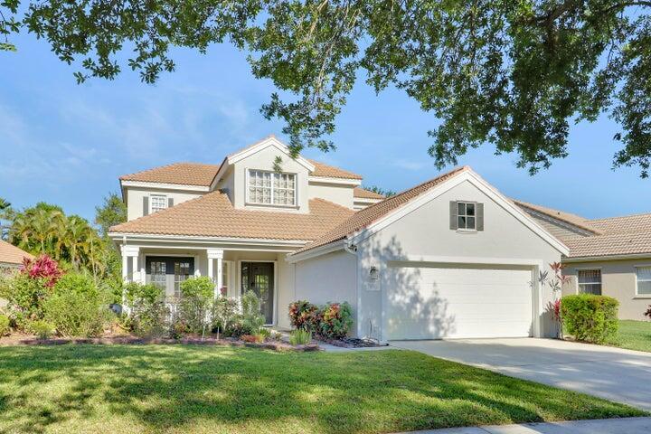 3033 SE Brierwood Pl in Stuart, FL - Building Photo