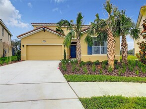 8039 Oak Shadow Ct in Davenport, FL - Building Photo - Building Photo