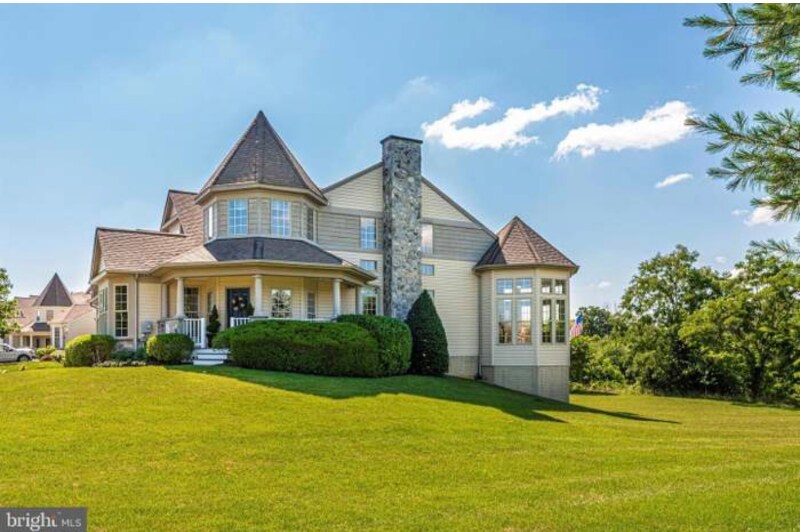 2541 Mill Race Rd in Frederick, MD - Building Photo