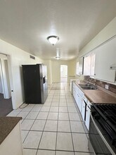 1200 Royalty Ave in Odessa, TX - Building Photo - Building Photo