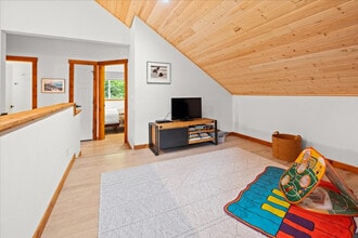 162 Paradise Dr in Ashford, WA - Building Photo - Building Photo