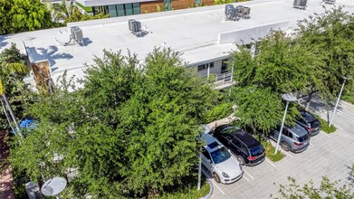 2031 Meridian Ave, Unit 6 in Miami Beach, FL - Building Photo - Building Photo