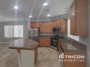 9109 Picket Fence Ave in Las Vegas, NV - Building Photo - Building Photo
