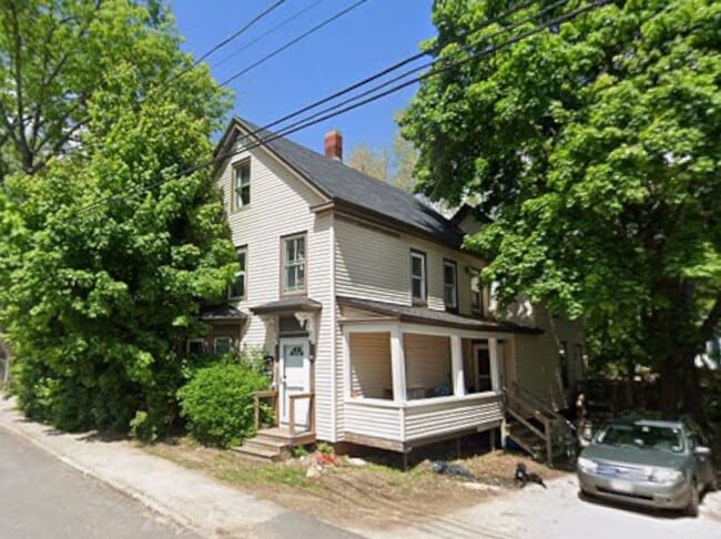 property at 82 Franklin St