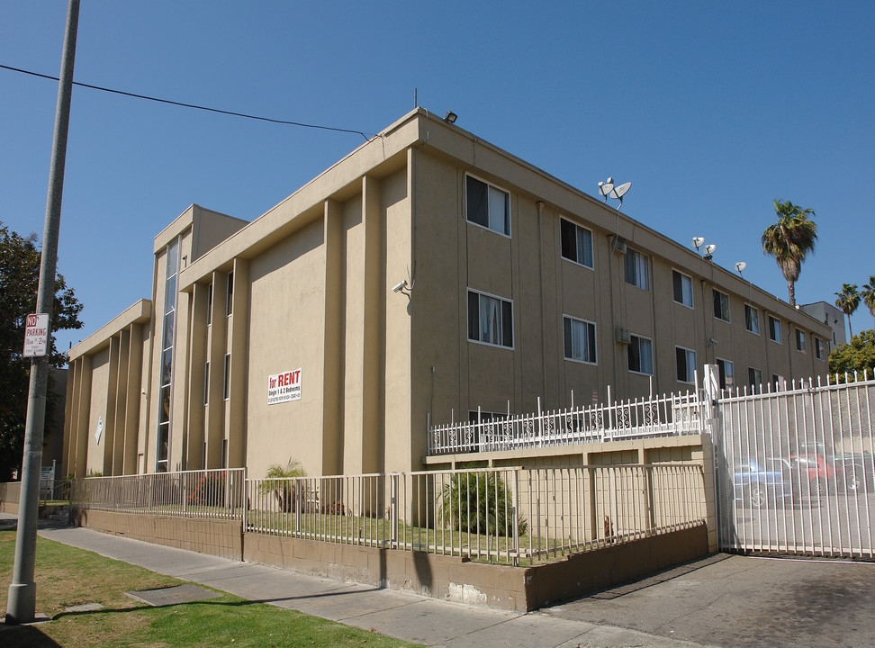 Lockwood Avenue Apartments in Los Angeles, CA - Foto de edificio