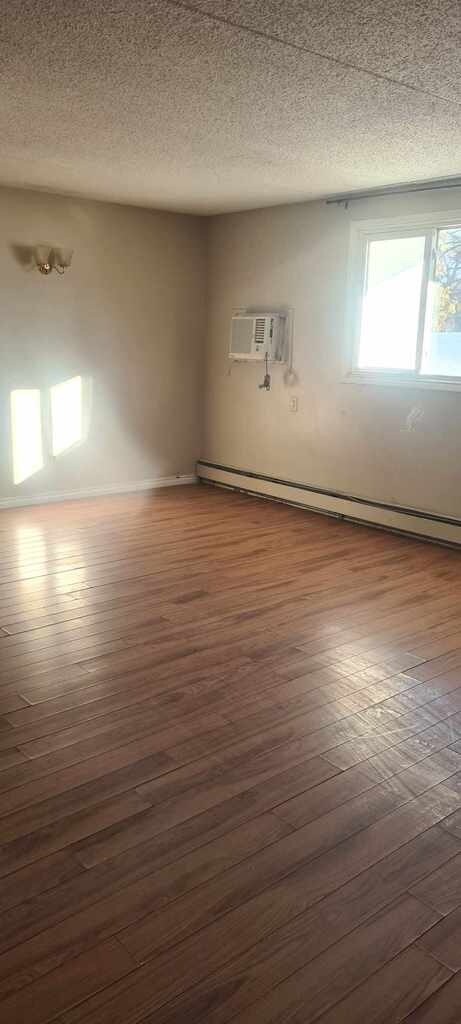 31 Centennial St in Regina, SK - Building Photo - Building Photo