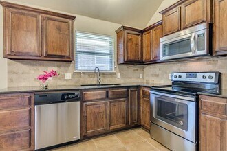 804 Stag Trail in Edmond, OK - Building Photo - Building Photo