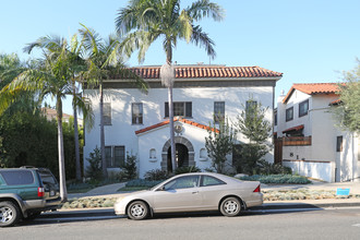 828 14th St in Santa Monica, CA - Building Photo - Building Photo