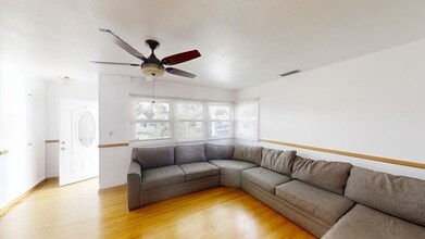 430 N Dexter St in La Habra, CA - Building Photo - Building Photo