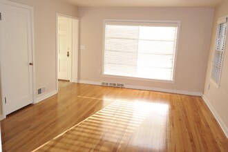 6 S Bellevue Ave in Walla Walla, WA - Foto de edificio - Building Photo