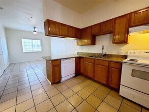 4713 Virginia Ave, Unit B in Dallas, TX - Building Photo - Building Photo