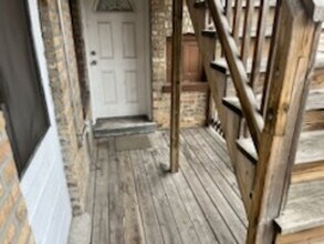 5204 W Schubert Ave in Chicago, IL - Building Photo - Building Photo