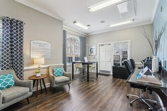 Aventura Decatur in Decatur, GA - Foto de edificio - Building Photo