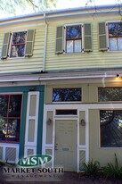 1206 Barnard St in Savannah, GA - Building Photo