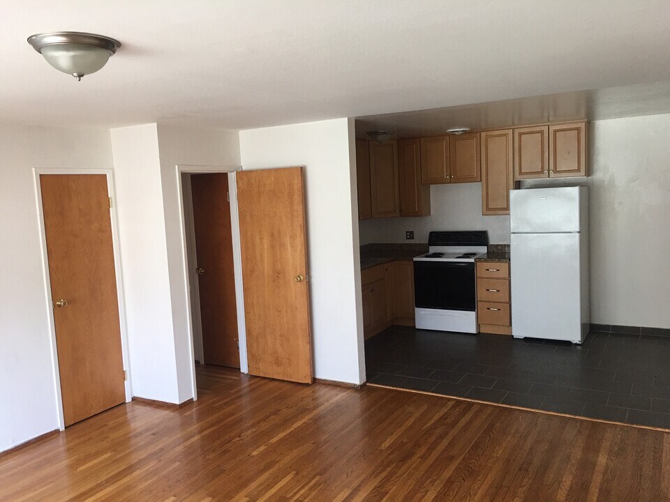 1730 Stuart St, Unit A in Berkeley, CA - Building Photo