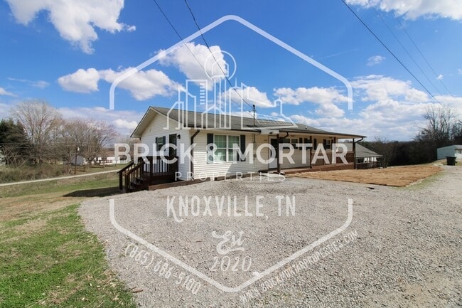 1737 Lively Rd in Maryville, TN - Building Photo - Building Photo