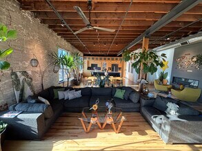 319 SW 5th St, Unit Suite 300 in Des Moines, IA - Building Photo - Building Photo