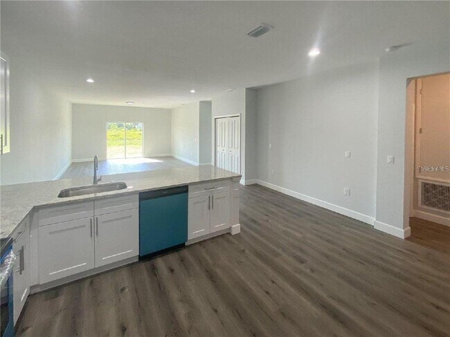 8456 Dinnano St in Port Charlotte, FL - Building Photo - Building Photo