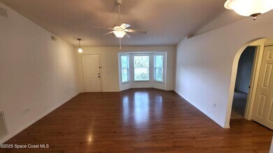 2115 Sierra St in Melbourne, FL - Foto de edificio - Building Photo