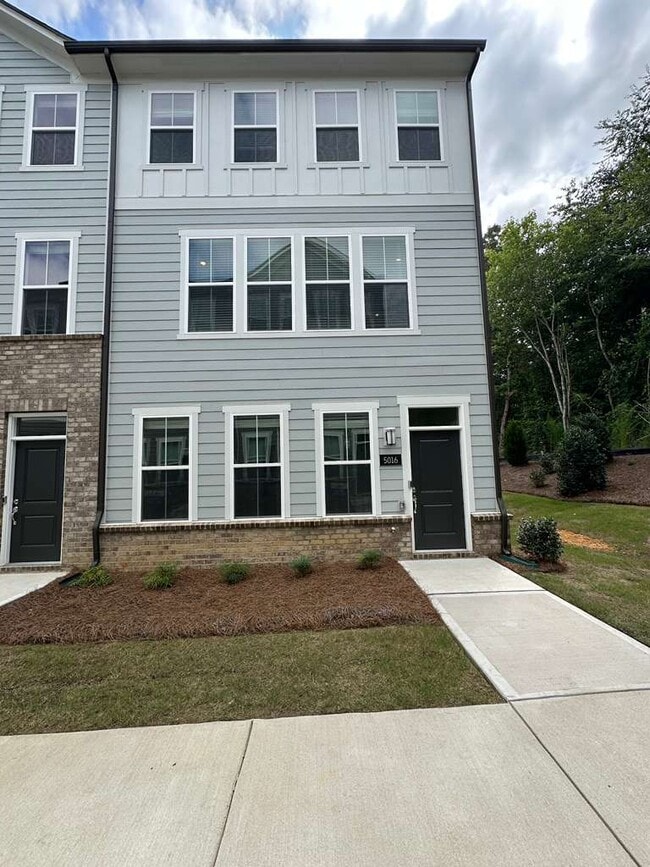 property at 5016 Rill Ct