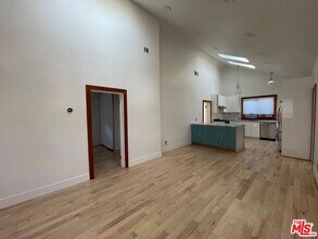 1806 Effie St in Los Angeles, CA - Building Photo - Building Photo