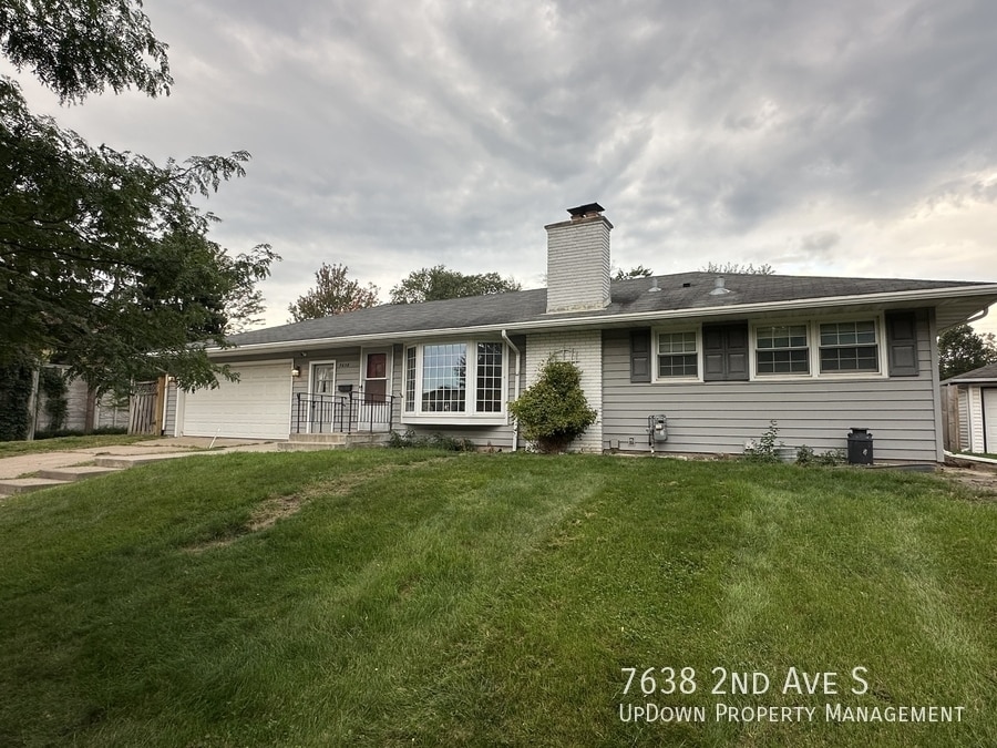 7638 2nd Ave S in Minneapolis, MN - Building Photo