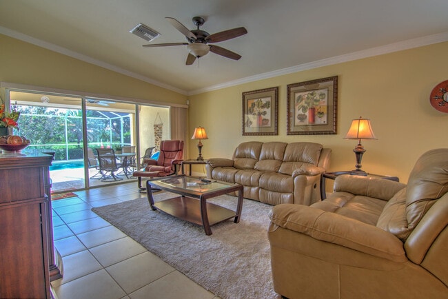 7278 Salerno Ct in Naples, FL - Building Photo - Building Photo