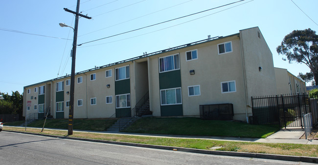 Cypress Pines in Richmond, CA - Building Photo - Building Photo