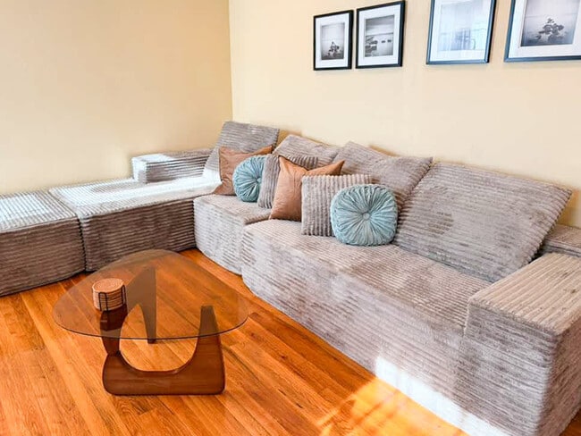 16018 Windsor Dr in San Leandro, CA - Building Photo - Building Photo