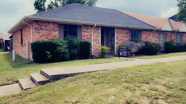 property at 66 W Mountain Creek Dr