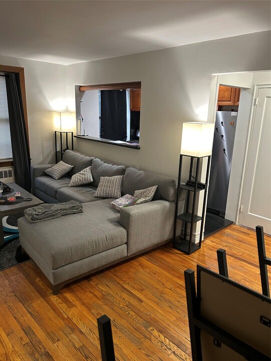 120-10 85th Ave in Queens, NY - Building Photo