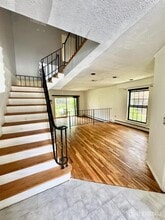 323 Gill Ln in Iselin, NJ - Building Photo - Building Photo