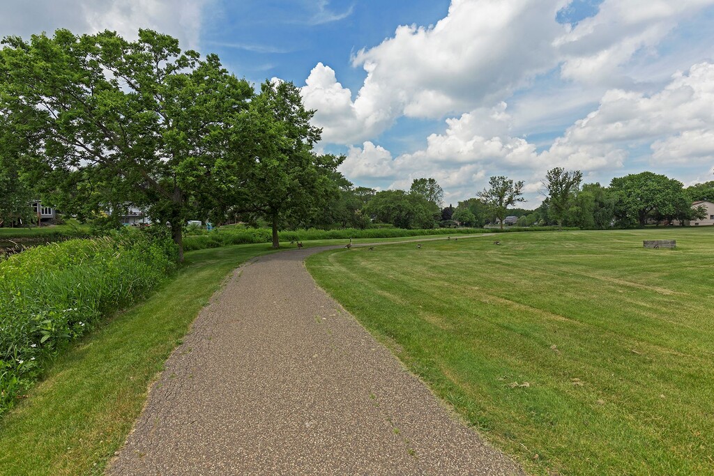 Manor Royal Apartments Plymouth, MN Apartments For Rent