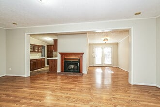 5900 Holder Rd in Clemmons, NC - Building Photo - Building Photo