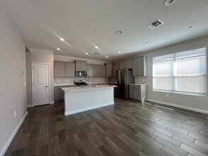 37805 W San Alvarez Ave in Maricopa, AZ - Building Photo - Building Photo