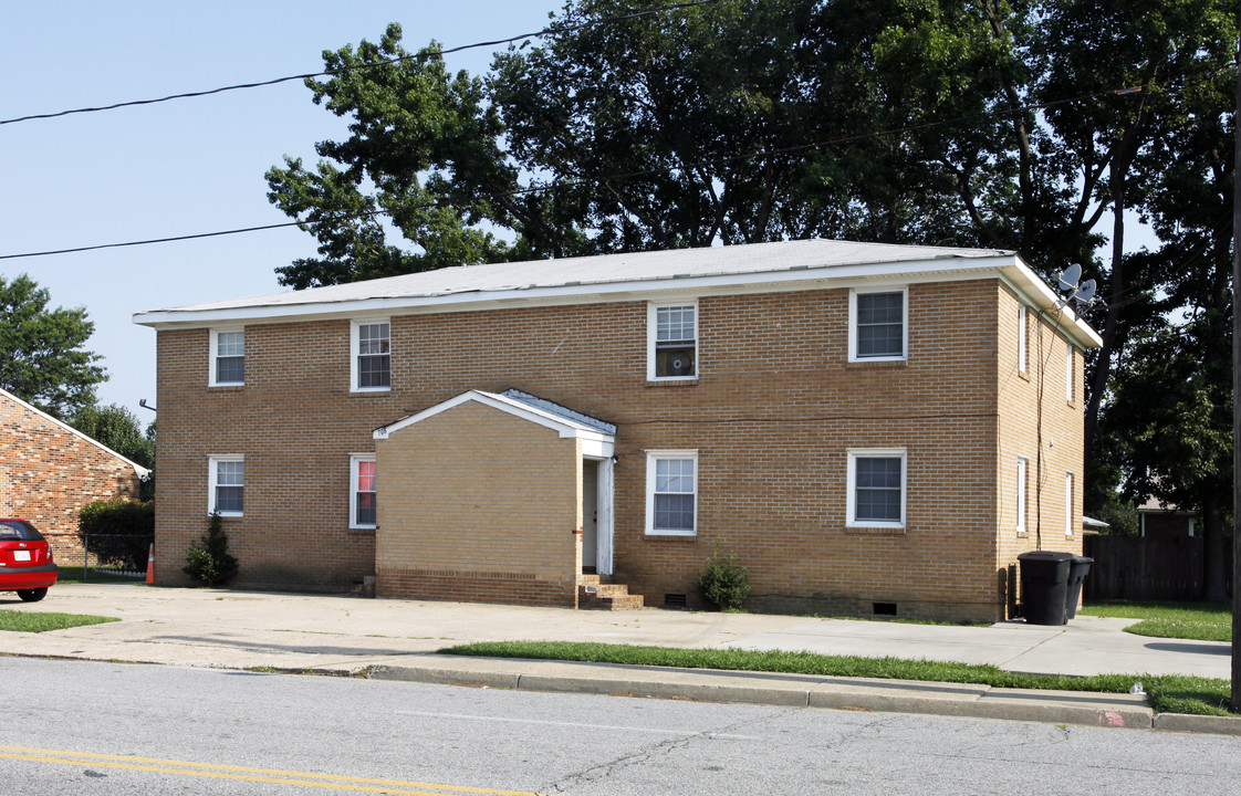 708 Portsmouth Blvd in Portsmouth, VA - Building Photo