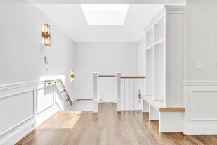 128 Longwood Ave in Brookline, MA - Building Photo