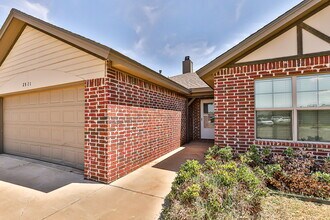 2321 102nd St in Lubbock, TX - Building Photo - Building Photo