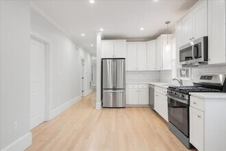 16 Maryland St, Unit 1 in Boston, MA - Building Photo - Building Photo