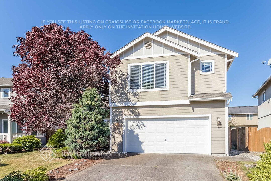 18402 28th Ave E in Tacoma, WA - Building Photo
