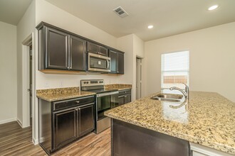 Crestridge Meadows in Lavon, TX - Building Photo - Building Photo