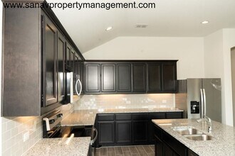 913 King St in Krugerville, TX - Building Photo - Building Photo