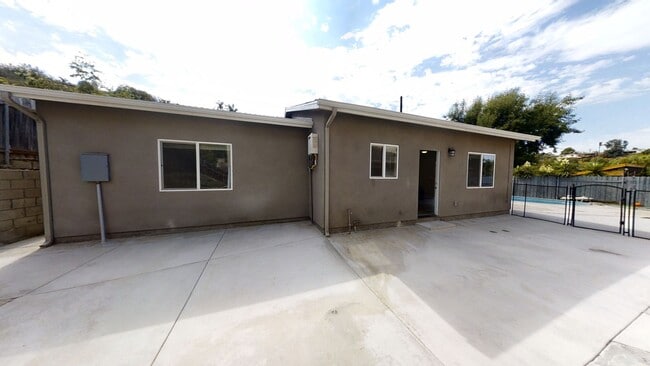 4812 Campanile Dr in San Diego, CA - Building Photo - Building Photo