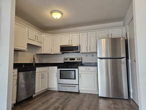 461 Washington St, Unit 1 in Boston, MA - Building Photo - Building Photo