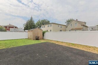 24 Henry Pl in Hackensack, NJ - Building Photo - Building Photo