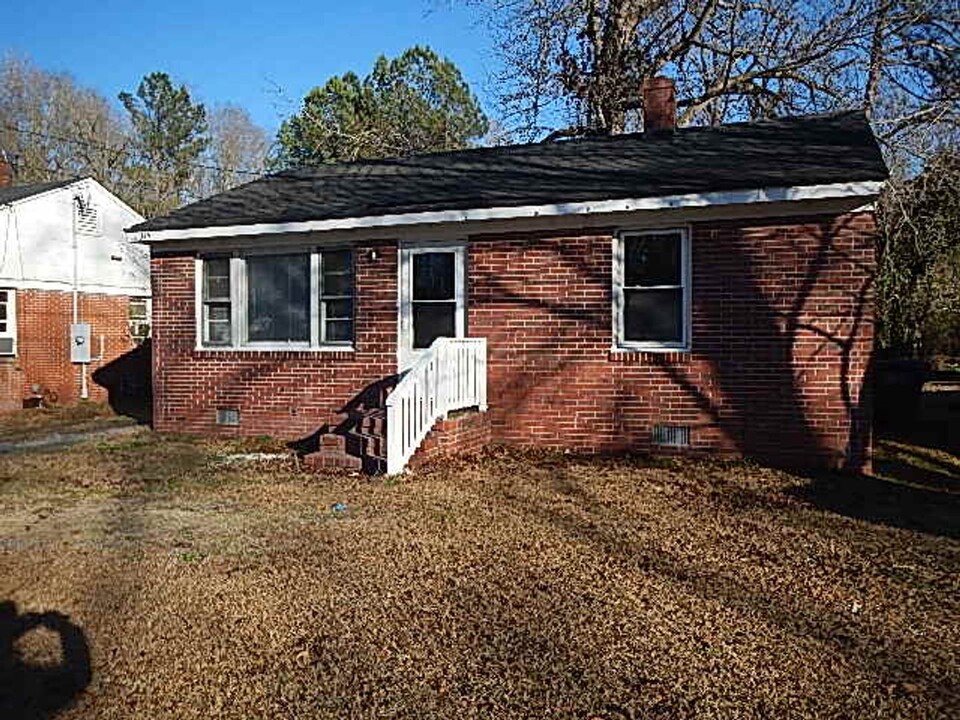 1345 Proctor St in Rocky Mount, NC - Building Photo