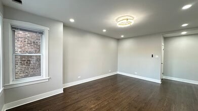 5224 N Bernard St in Chicago, IL - Building Photo - Building Photo