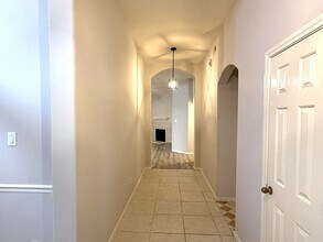 6730 Catarina Cir in Houston, TX - Foto de edificio - Building Photo