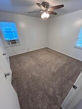 706 Sunny Ln in Irving, TX - Building Photo - Building Photo
